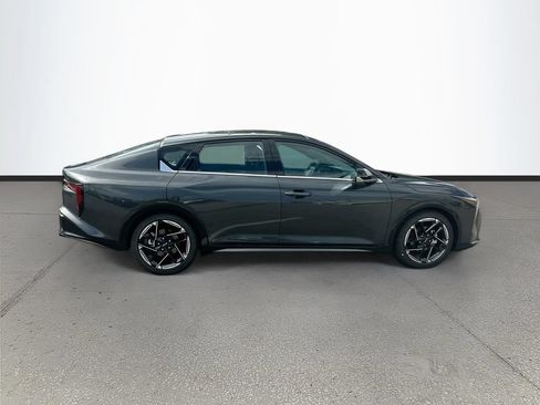 New 2026 Kia K4 GT-Line FWD image 8