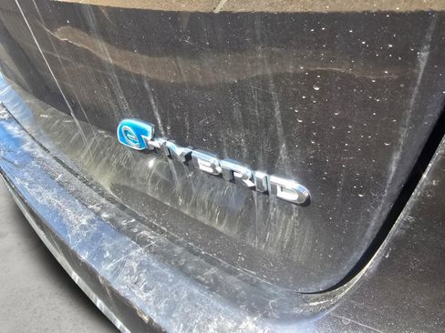 Used 2023 Chrysler Pacifica Limited image 14