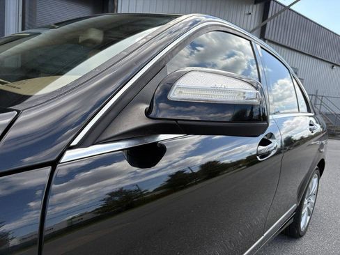 Used 2008 Mercedes-Benz C 300 Luxury w/ P1 Pkg image 9