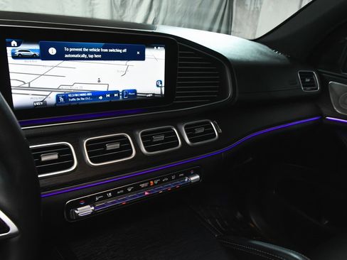 Used 2025 Mercedes-Benz GLS 450 4MATIC image 51