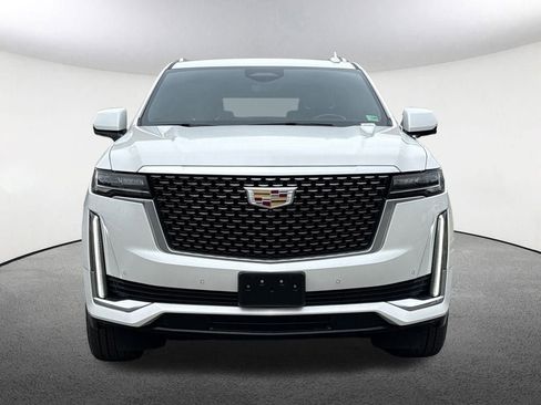 Certified 2022 Cadillac Escalade ESV Premium Luxury image 10