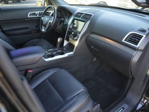 Used 2015 Ford Explorer Sport w/ Equipment Group 401A image 19