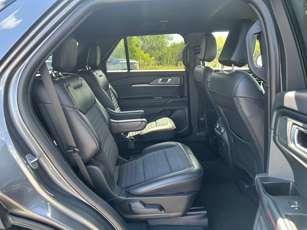 Used 2026 Ford Explorer ST-Line AWD/4WD image 18