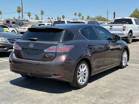 Used 2013 Lexus CT 200h w/ Premium Pkg w/Navigation FWD image 8