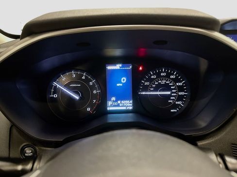 Used 2021 Subaru Crosstrek 2.0i Premium image 14