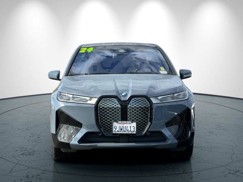Used 2024 BMW iX xDrive50 w/ Sport Package image 9