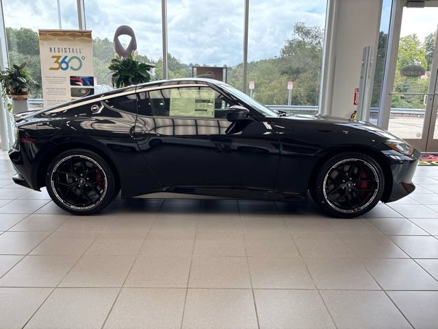 New 2027 Nissan Z Performance RWD image 2