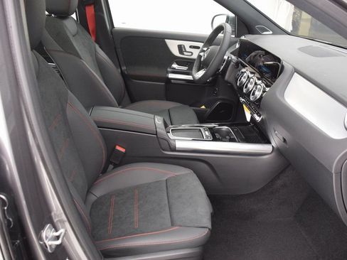 New 2026 Mercedes-Benz GLA 35 AMG 4MATIC image 15