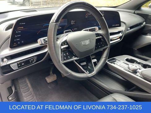 Used 2024 Cadillac Lyriq Sport image 10