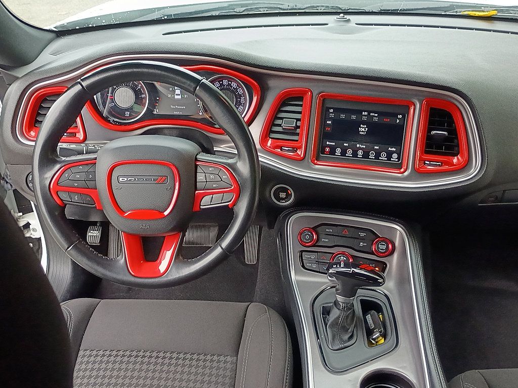 Used 2022 Dodge Challenger SXT RWD image 12