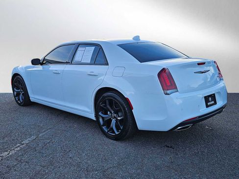 Used 2023 Chrysler 300 S image 5