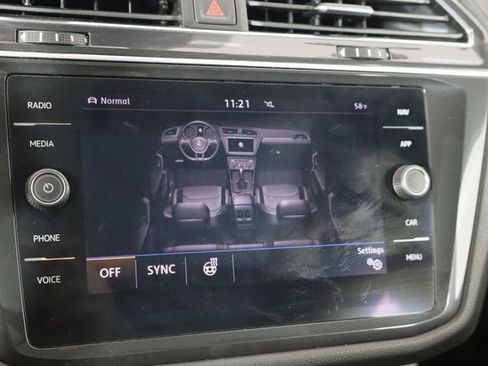 Used 2019 Volkswagen Tiguan SEL Premium image 34