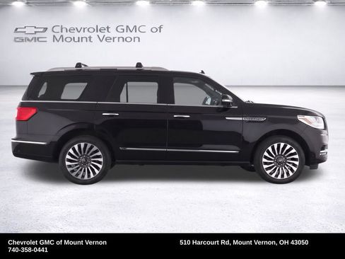Used 2019 Lincoln Navigator Reserve w/ Cargo Package AWD/4WD image 10