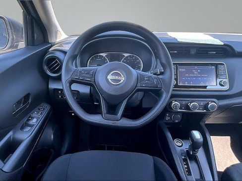 Used 2024 Nissan Kicks S FWD image 5