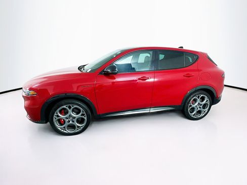 Used 2024 Alfa Romeo Tonale Veloce AWD/4WD image 4