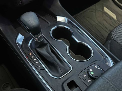 Used 2023 Chevrolet Traverse LT w/ LPO, Floor Liner Package image 38