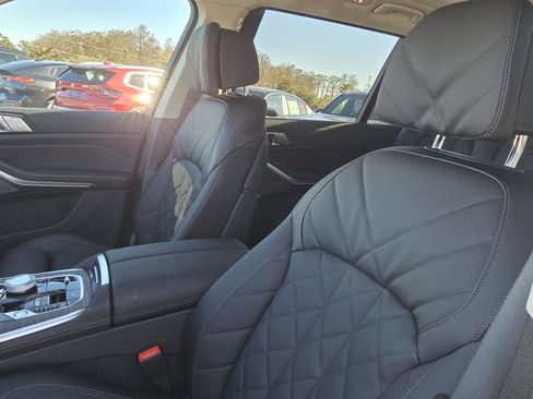 New 2026 BMW X7 xDrive40i w/ Executive Package image 7