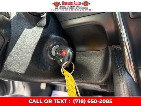 Used 2013 Toyota Camry SE image 42