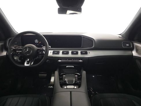 Used 2026 Mercedes-Benz GLS 63 AMG 4MATIC image 25