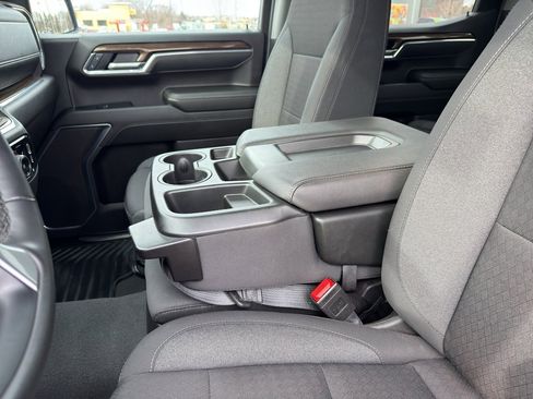 Used 2025 Chevrolet Silverado 1500 LT image 15