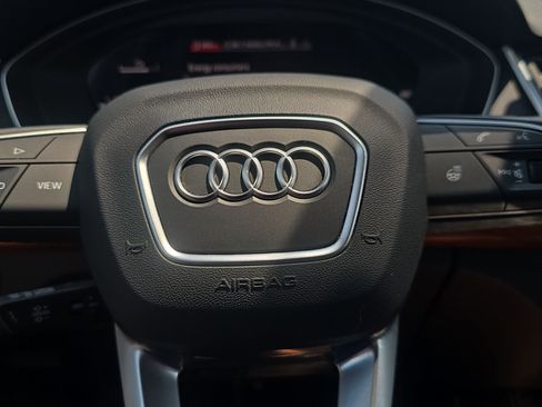 Used 2022 Audi Q5 2.0T Prestige w/ Prestige Package AWD/4WD image 12