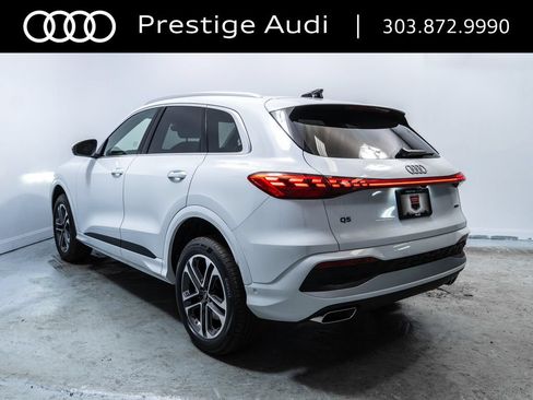 Used 2025 Audi Q5 Premium w/ Convenience Package AWD/4WD image 3