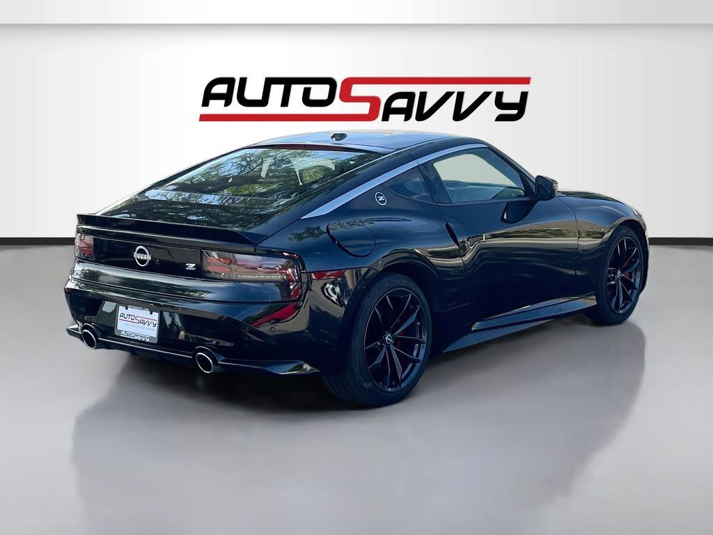 Used 2025 Nissan Z Performance w/ Floor Mat Package RWD image 7