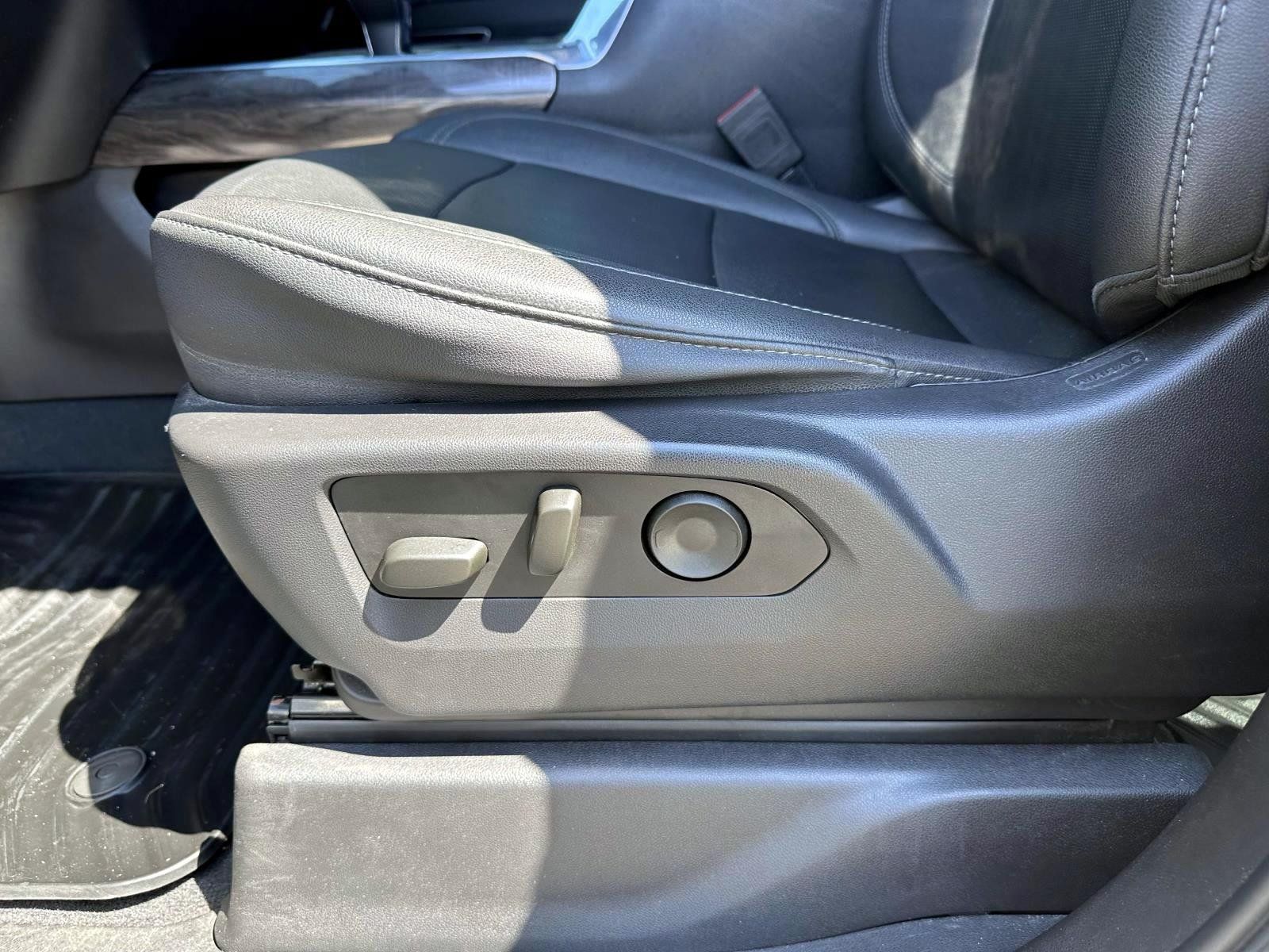 Used 2023 Chevrolet Silverado 1500 LTZ w/ LPO, Dark Essentials Package AWD/4WD image 11