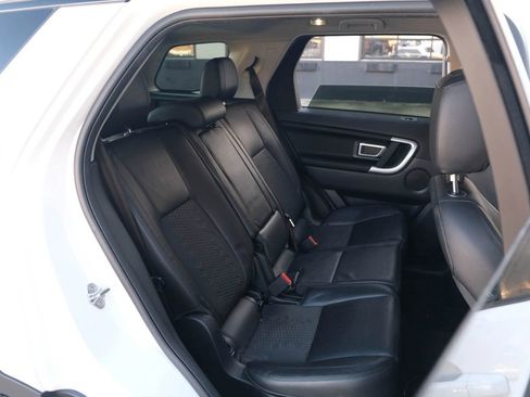 Used 2019 Land Rover Discovery Sport SE image 26