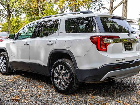 Used 2023 GMC Acadia SLT w/ LPO, Floor Liner Package image 4