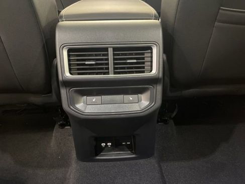 New 2025 Volkswagen Atlas Cross Sport SEL Premium R-Line image 21