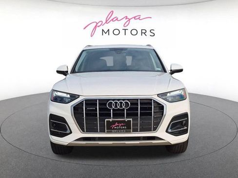 Used 2023 Audi Q5 Premium w/ Convenience Package AWD/4WD image 2