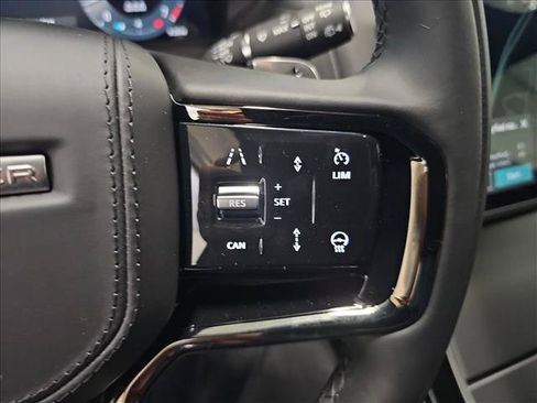 Used 2026 Land Rover Range Rover Velar S AWD/4WD image 19