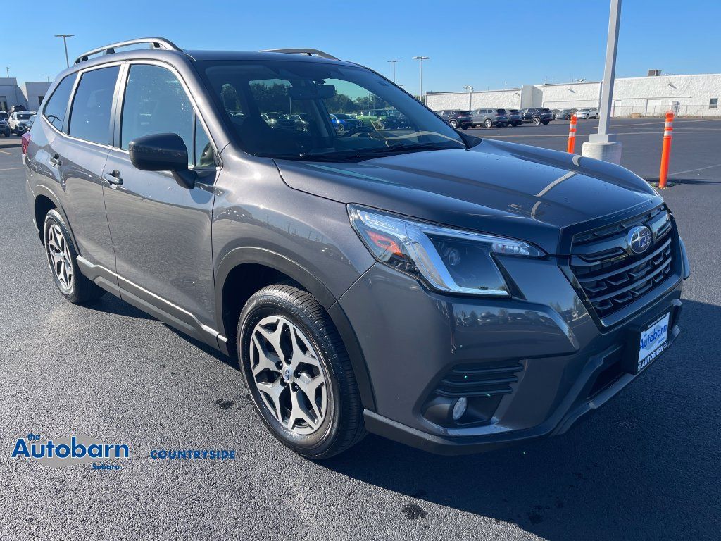 Used 2023 Subaru Forester Premium AWD/4WD image 7