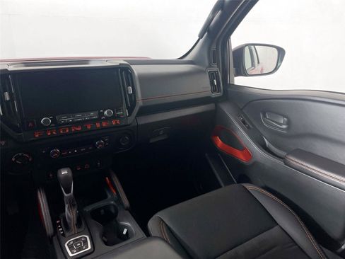 Used 2026 Nissan Frontier PRO-4X AWD/4WD image 23