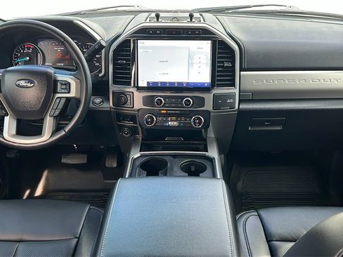 Certified 2022 Ford F450 Lariat w/ Lariat Ultimate Package image 7