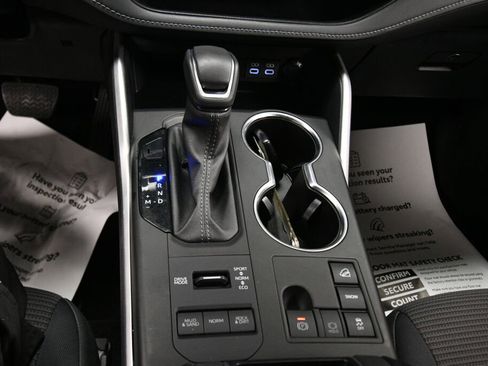 Certified 2024 Toyota Corolla Cross LE image 16