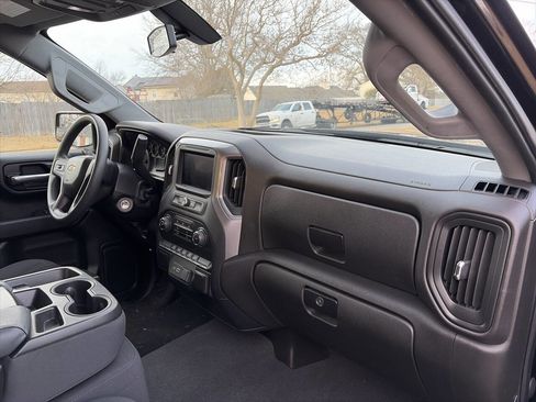 Used 2021 Chevrolet Silverado 1500 Custom image 19