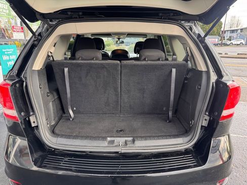 Used 2015 Dodge Journey SXT w/ Flexible Seating Group image 9