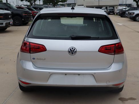Used 2015 Volkswagen e-Golf SEL Premium FWD image 4
