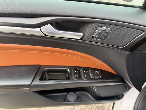 Used 2020 Ford Fusion Energi Titanium image 20