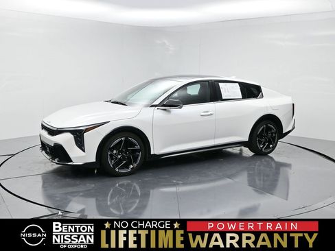 Used 2025 Kia K4 GT-Line w/ GT-Line Sunroof Package image 1