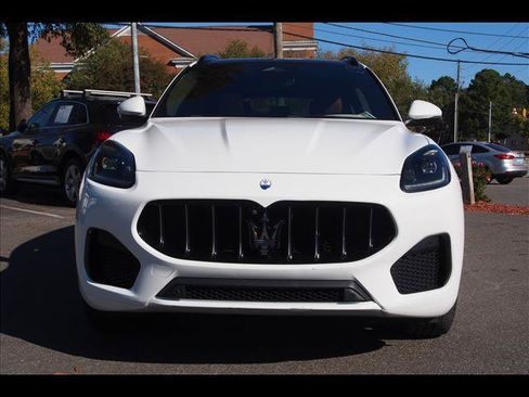 Used 2023 Maserati Grecale GT image 8