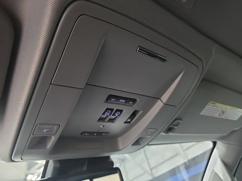 Used 2019 Chevrolet Silverado 2500 High Country w/ Duramax Plus Package AWD/4WD image 39