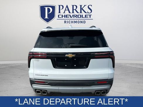 Certified 2025 Chevrolet Traverse LT w/ Driver Confidence Package image 7