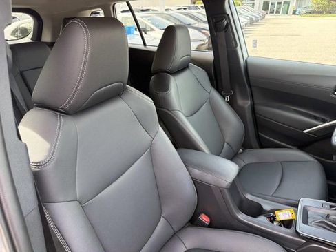 Certified 2026 Toyota Corolla Cross XLE FWD image 17