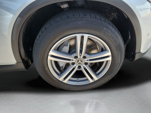 Used 2020 Mercedes-Benz GLC 300 image 6