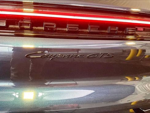Used 2026 Porsche Cayenne GTS AWD/4WD image 35