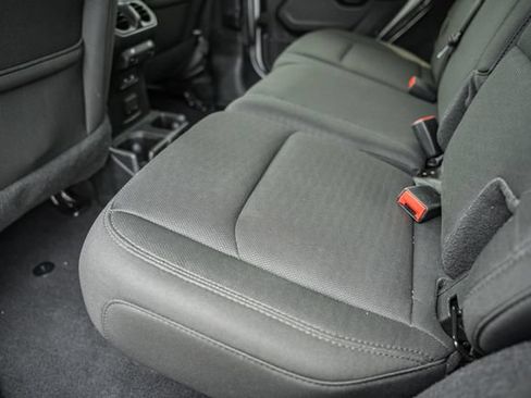 Used 2020 Jeep Wrangler Unlimited Sahara AWD/4WD image 44