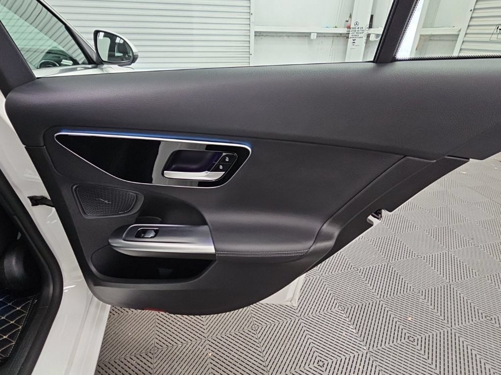 Used 2024 Mercedes-Benz C 300 Sedan image 38